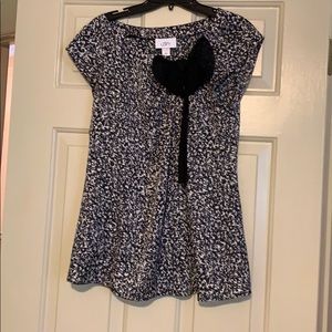 Black and white loft top. Size small